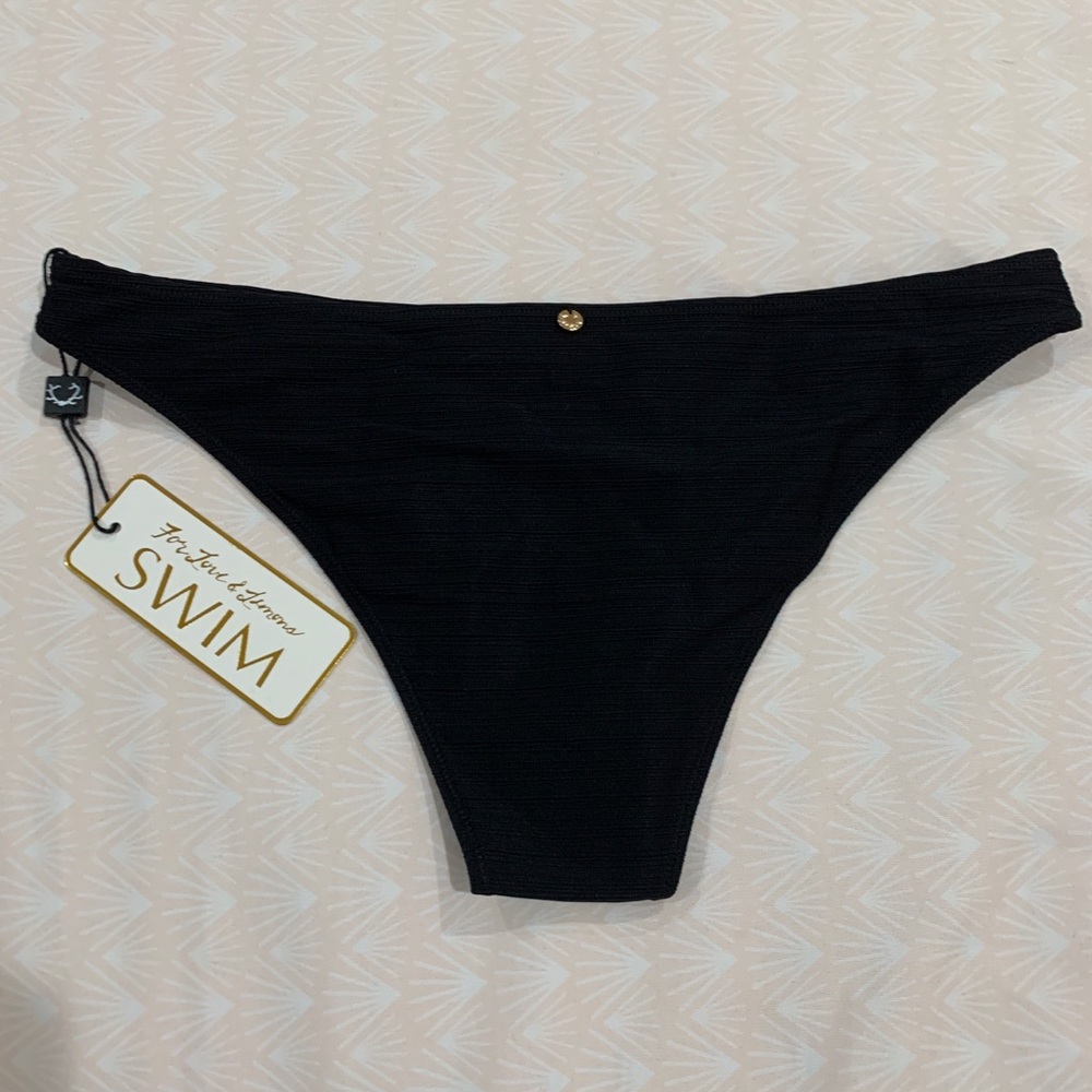 NWT FLL LA ROCHELLE SWIM BOTTOM